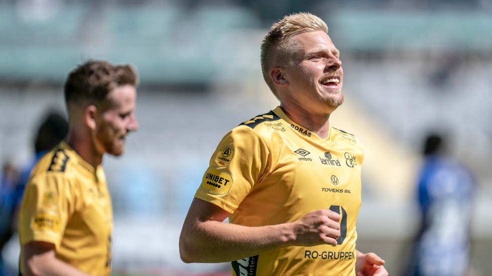 Elfsborgs Per Frick jublar över sitt mål under den allsvenska premiären borta mot IFK Göteborg.