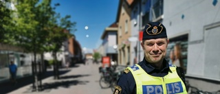 Kommunpolisen Mattias varnar för ryktesspridning i sociala medier