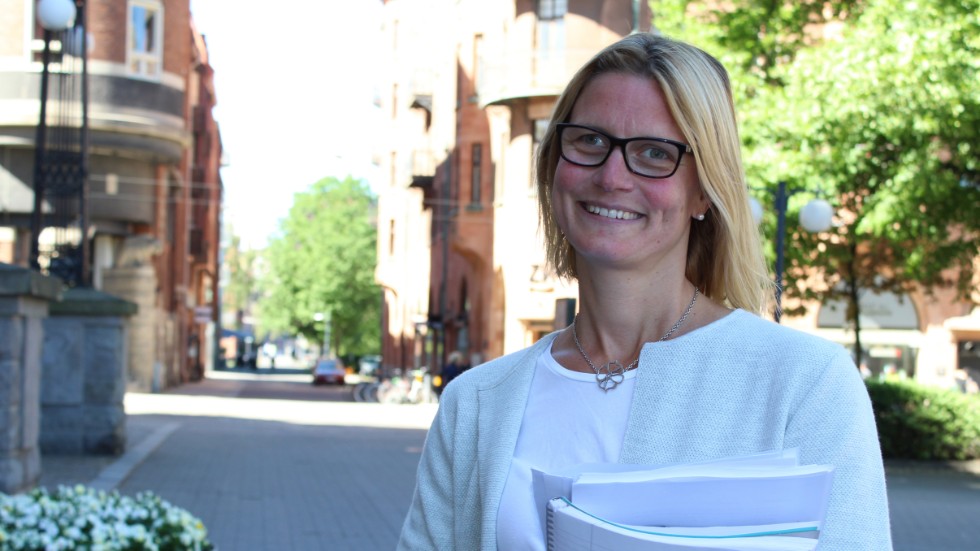 Eva Vikmång är en av de socialdemokrater som undertecknat debattartikeln om bibilioteken i Östergötland.