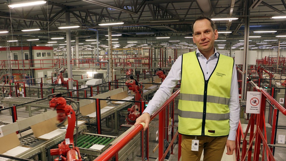 "Även om vi gör av med mycket energi försöker vi fokusera på att göra så litet avtryck som möjligt", säger Klas Franzén, vd för Ikea Industry i Hultsfred.