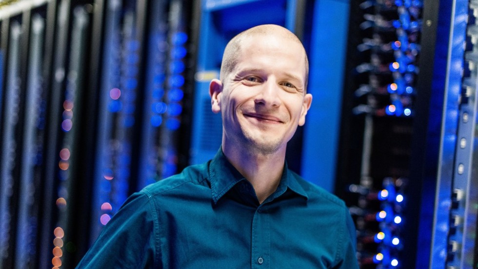 "Vi är särskilt glada över att stötta hållbarhet i näringslivet", säger Joel Kjellgren, platschef på Facebooks datacenter i Luleå.