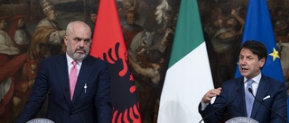Albanien hjälper Italien: "Glömmer ej en vän"
