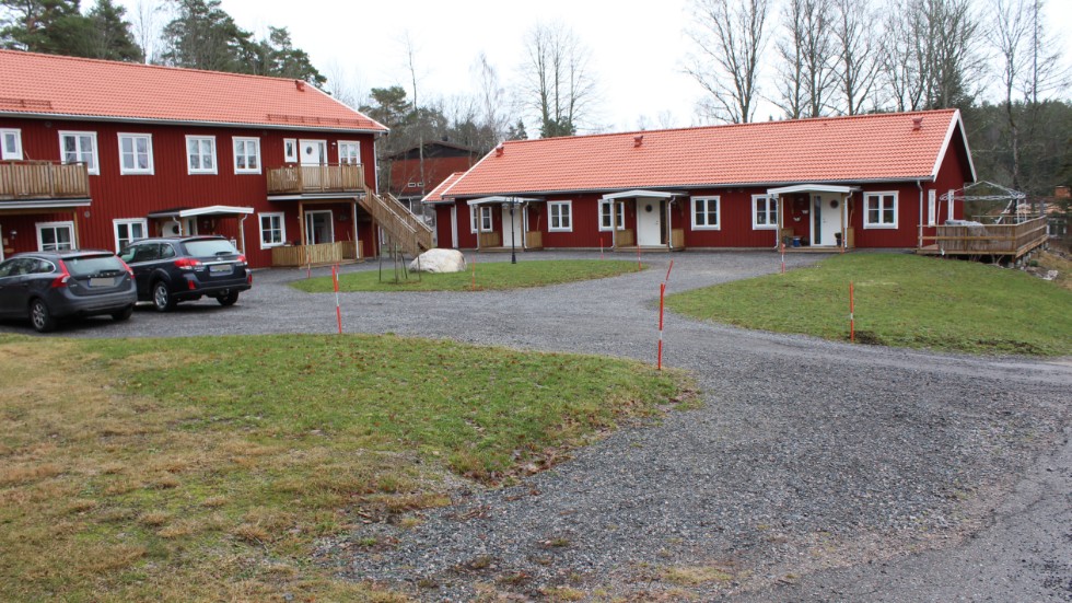 Förutsättningen för att kommunens skola i Ålberga inte läggs ner har ökat genom att barnfamiljer flyttar in i de hus som öppnas upp i och med de nya hyreslägenheterna i Stavsjö, skriver Larz Johansson och Gunnar Casserstedt.