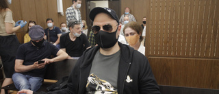 Rysk regissör och Putinkritiker döms