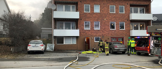 Larm om brand i lägenhet – rökdykare släckte 
