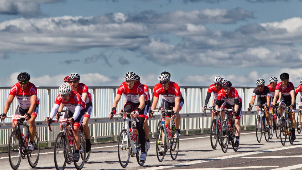 Bron över Hammarsundet kommer Vätternrundacyklisterna inte åka över när loppets sträckning nu ändras.