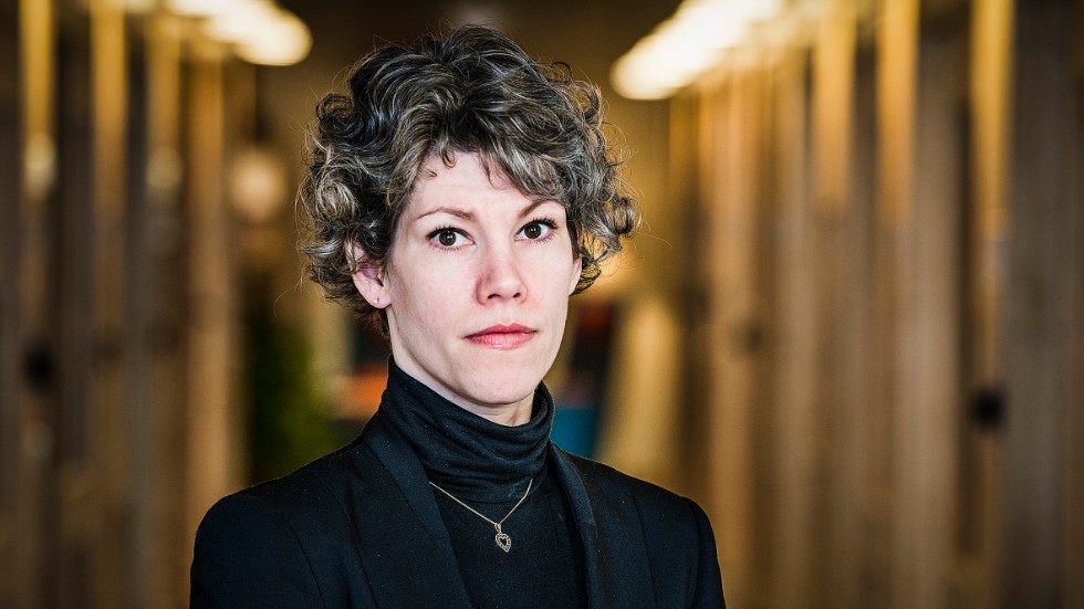 Anna Väppling, kammaråklagare, bedömer att hon inte kommer uppnå en fällande dom. Hon lägger ned förundersökningen om våldtäkt. 
