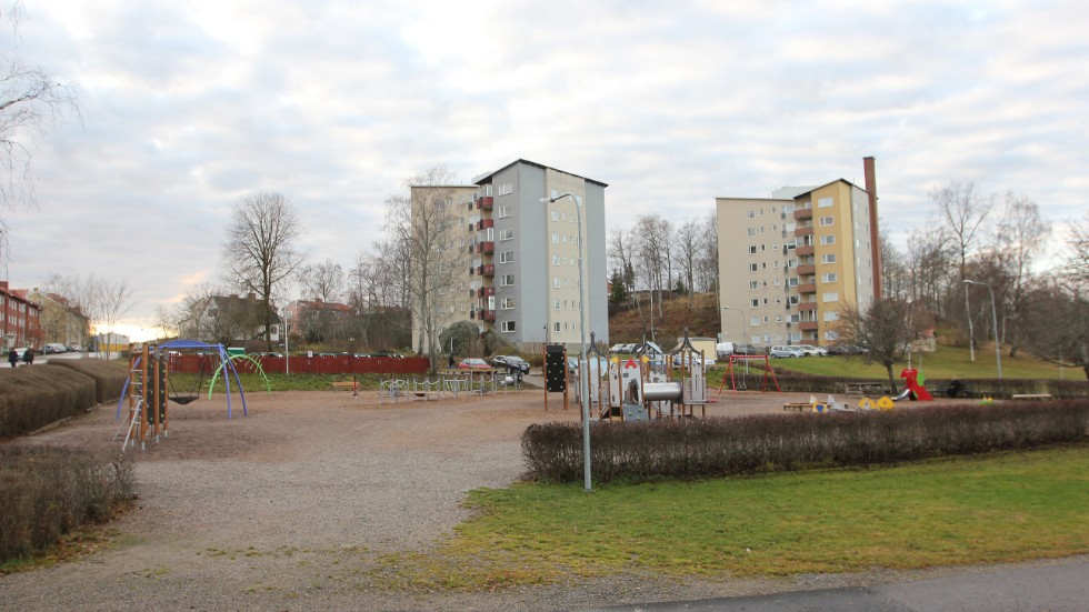 Sveavägens lekpark i Flen rustades upp redan i somras.