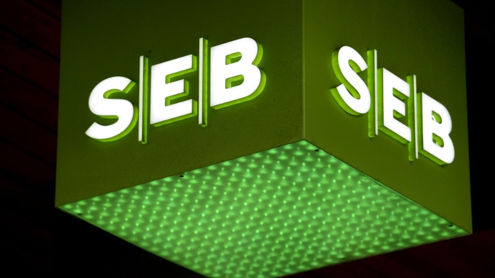 – Swedbank hade en förmåga att göra precis allting fel. SEB har varit mer transparent. Därför tror jag de fick ett lägre bötesbelopp, säger Peter Utterström, specialiserad på regelefterlevnadsfrågor hos banker.