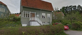 135 kvadratmeter stor äldre villa i Nyköping såld till nya ägare