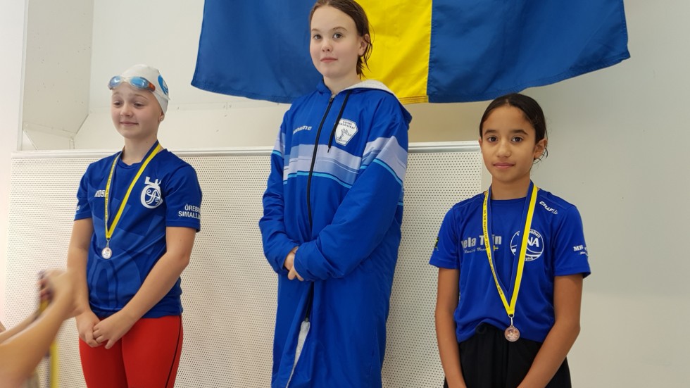 SK Ena tog flera medaljer i Hallsberg. Bland annat via Aziza Osman på bronsplats.
