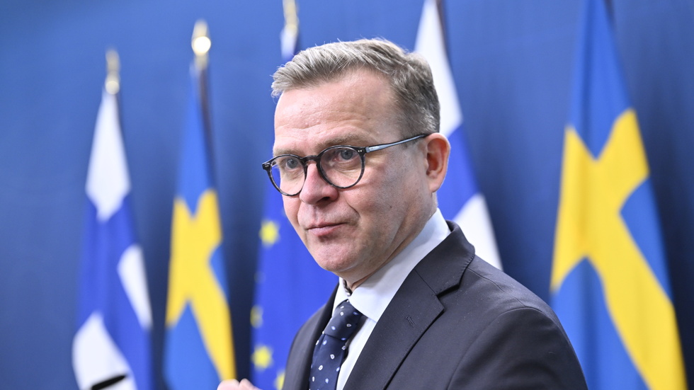 Petteri Orpo, nu Finlands statsminister, tdigare finansminister, gör rätt i att se Sveriges lönebildning, uppbyggd kring Industriavtalet, som en förebild. Men vare sig hans regering eller de politiskt strejkande fackförbunden verkar ha nog med känsla för den grad av samförstådsanda som då skulle behövas. 