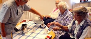 På äldreboendet får bara personal fairtrade-kaffe