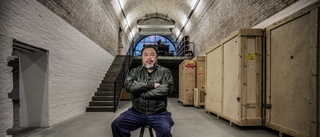 Ai Weiwei skriver gripande om uppväxten i Kina ■  "Revolutioner äter barn"