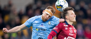 AFC-tränarens skräll tackade och slog till