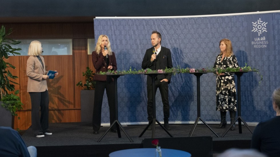 Moderator Malin Winberg, Jenny Hellman, vd Luleå business region, Ronny Olovsson, kommunikatör Luleå näringsliv, Maria Söderberg, ordförande Företagarna Luleå.