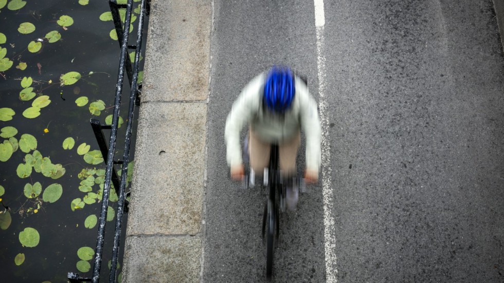 "På andra ställen upphör cykelbanan bara utan att det framgår hur det är tänkt att man ska fortsätta cykla" skriver insändarskribenten. Arkivfoto