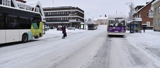 Röda korset oroas av den nya bussgatan: ”Komplicerar att ta sig in till gåvoinlämningen”