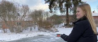 Backaåkaren Tilde, 15, gör en Duplant-is – spolar bana i trädgården