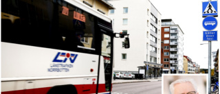 Pappa kritisk till överfull skolbuss från Björkskatan – elever fick stå upp: "Inte acceptabelt"