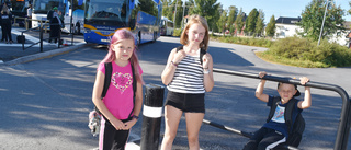 Kritisk mot att sexåring ska byta buss själv i centrum: "Barnen är för små för det"