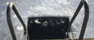 Bastubadare försvann under isen