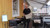 Caféägare: "Just nu törs inte folk gå ut ens"