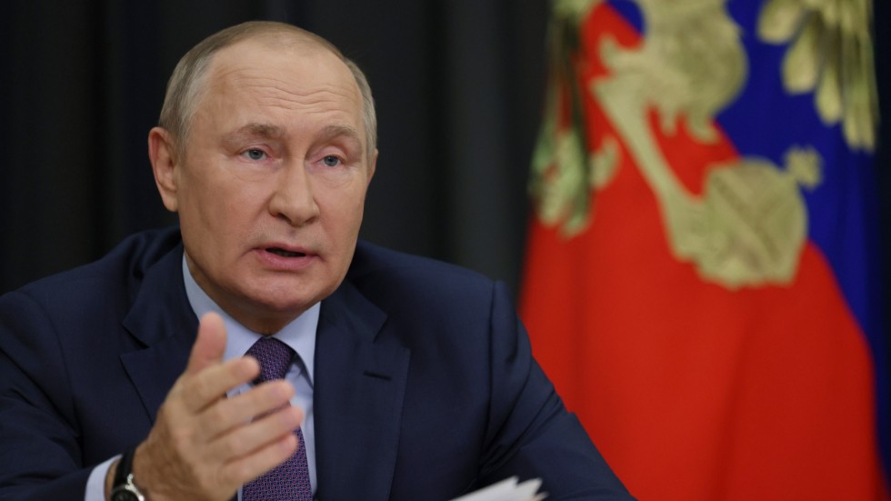 Vladimir Putin, här fotograferad vid ett videomöte på tisdagen.