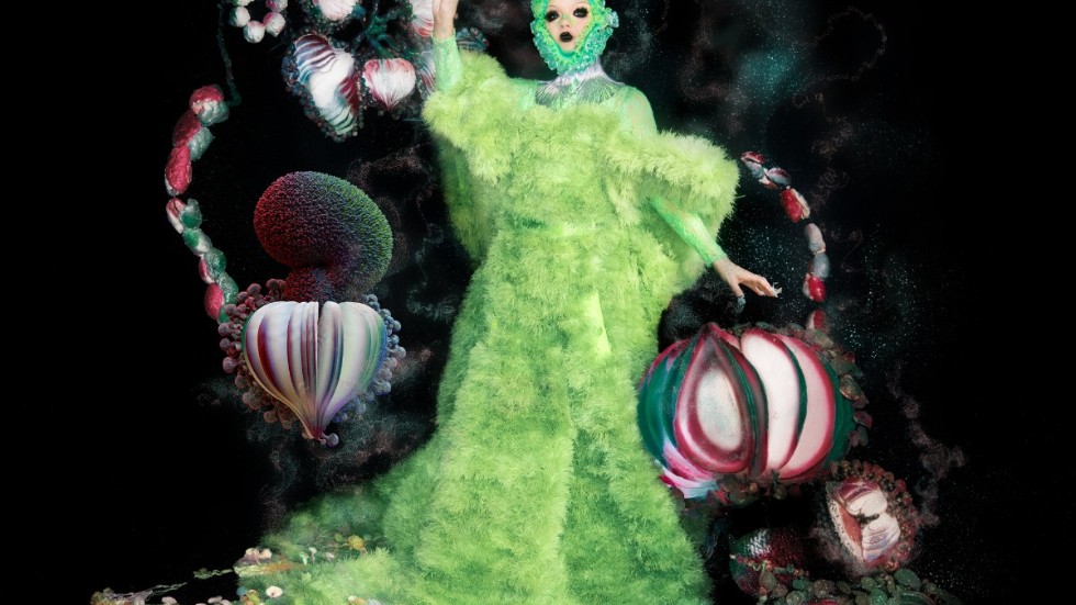 Björk har, som vanligt, skapat ett helt universum kring den nya skivan. "Fossora" är ett jordbundet album, titeln betyder ungefär "hon som gräver". Pressbild.