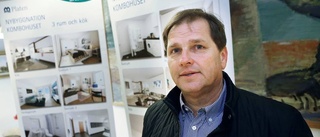 Spaden i backen för nya lägenheter i Borensberg