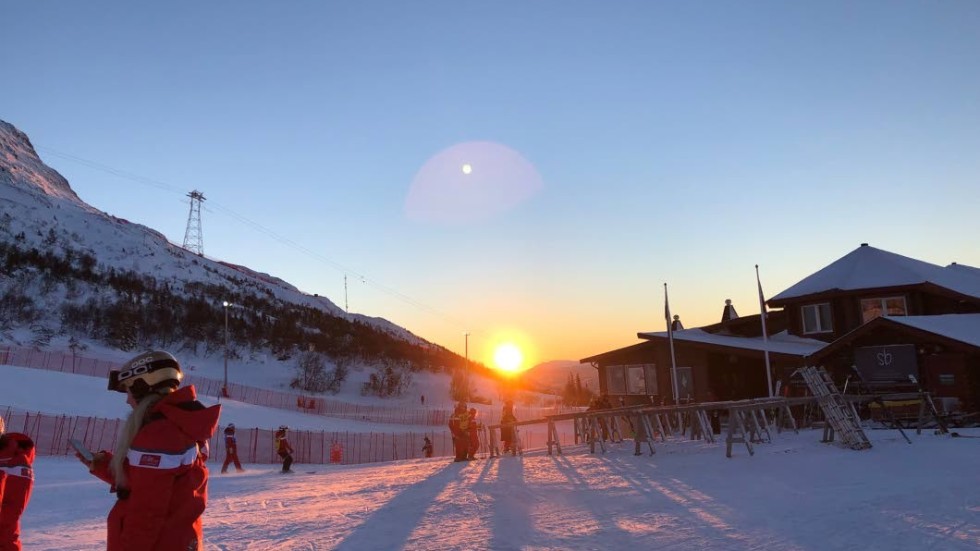 Solen går upp över VM i Åre.