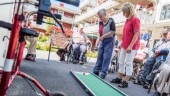 Golfkarusell gör succé på äldreboendet