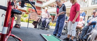 Golfkarusell gör succé på äldreboendet
