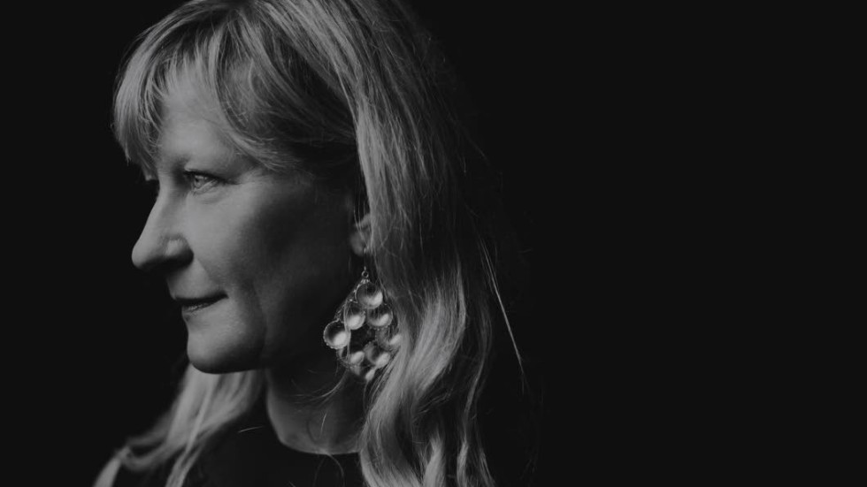 Lena Willemark är aktuell med det nya albumet Svenska Sånger, en nytolkning av klassiska låtar.
