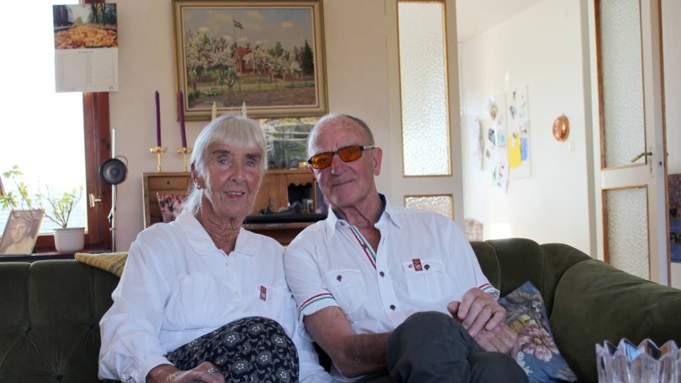 Ågot och Sven-Erik Byström är fortfarande lika kära, efter nästan 60 år tillsammans. Nu bor de åter i samma lägenhet de hade som unga.