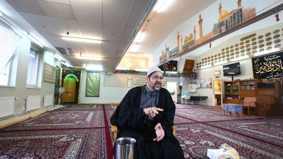 Imam. Mohammed Al-Samawi vill att samhället är mer uppmärksamma på en Saudiarabiens inblandning i föreningar i Sverige.
