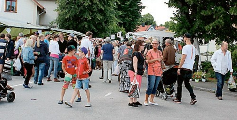 Det var många som besökte Rimforsa marknad i lördags.