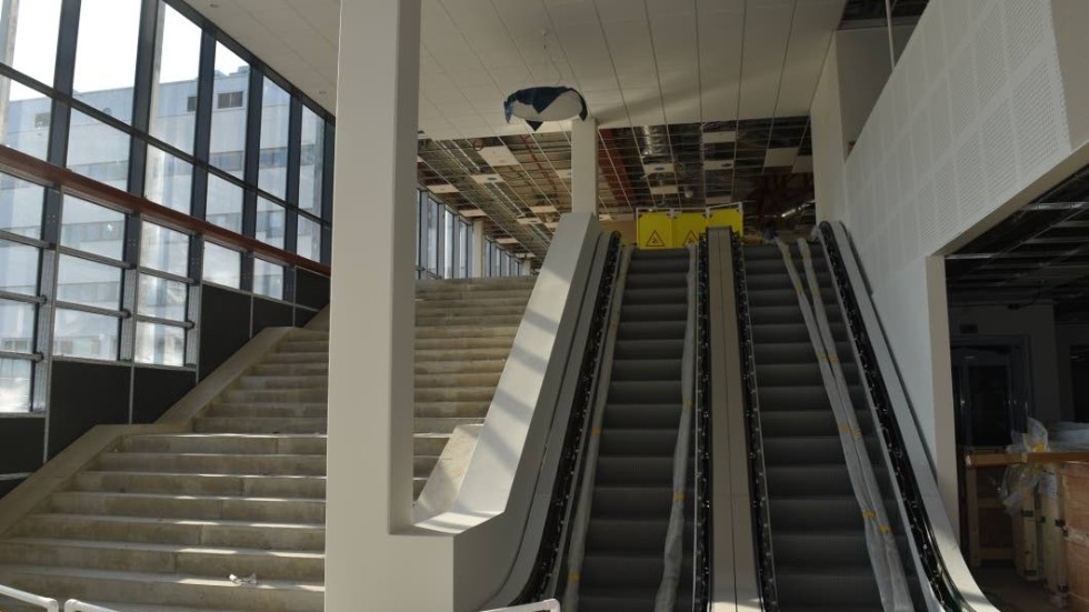 Den nya byggnaden får Eksjös första rulltrappor.