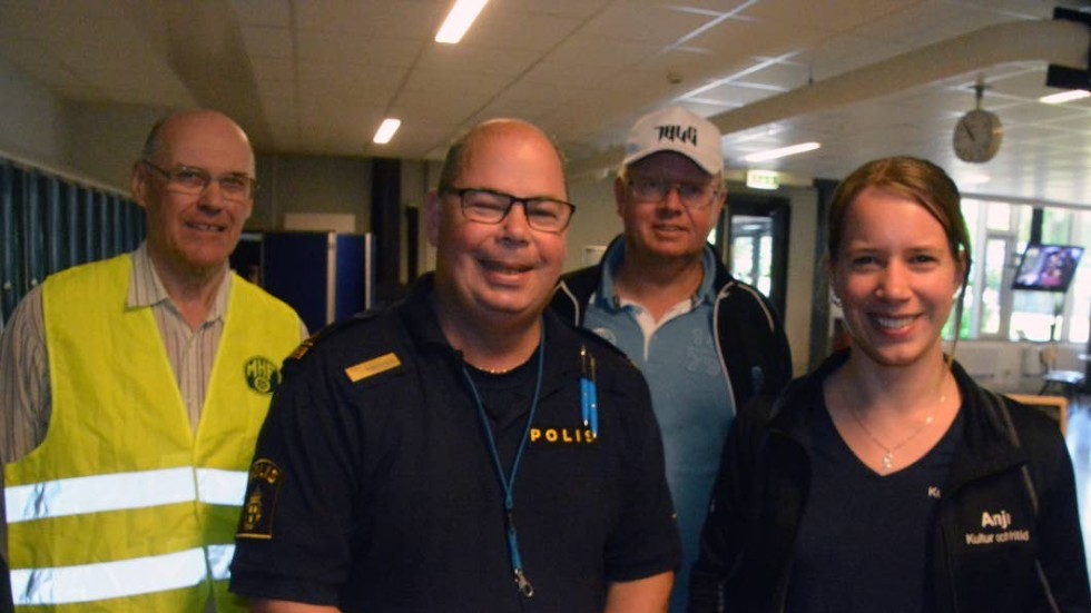 Janne Johansson, MHF, Håkan karlsson, polisen, Jimmy Alexandersson, IOGT-NTO, och Anja Persson, ungdomspedagog och ANDT-samordnare på Vimmerby kommun.