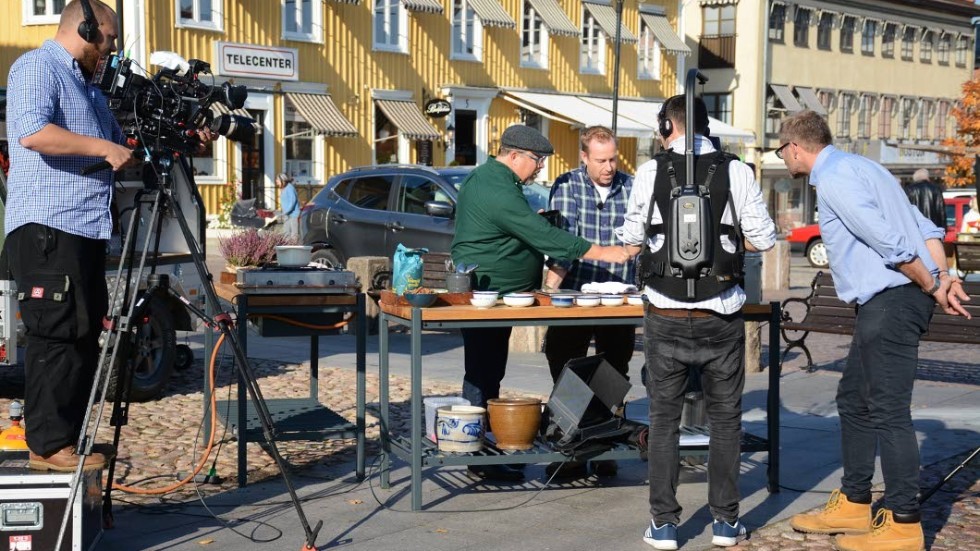 Dansk TV filmade hela fredagen i Vimmerby. Det ska bli ett avsnitt till elfte säsongen av dansk TV:s mest populära matprogram, Spise med Price.