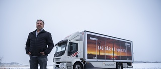 Föraren Thomas blir historisk – ska köra Linköpings första elektriska lastbil