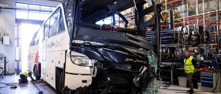 Dödliga bussolyckan: "Fruktansvärt hög fart"