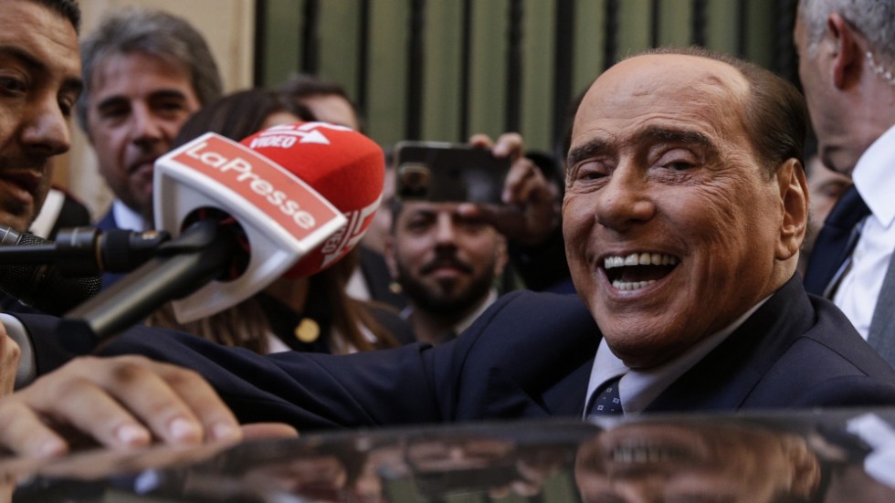 Silvio Berlusconi är med och bildar ännu en italiensk regering.