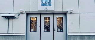 Hot mot skola i Luleå • Bevakas av väktare• "Varning också mot en anställd"