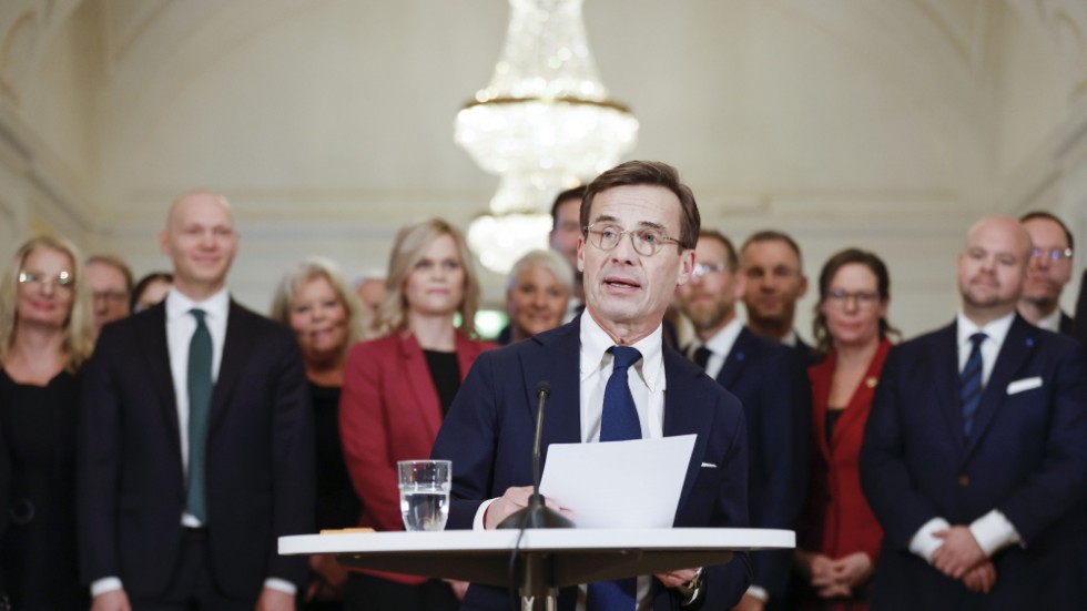 Statsminister Ulf Kristersson (M) under tisdagens pressträff där nya statsråden i regeringen presenteras.