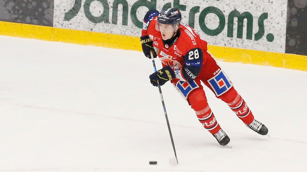 Emil Andrae fortsätter sin karriär i HV71 nästa säsong.