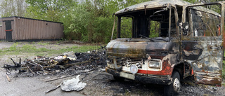 Deras bilar förstördes i lågorna: "Jag såg min husbil brinna"