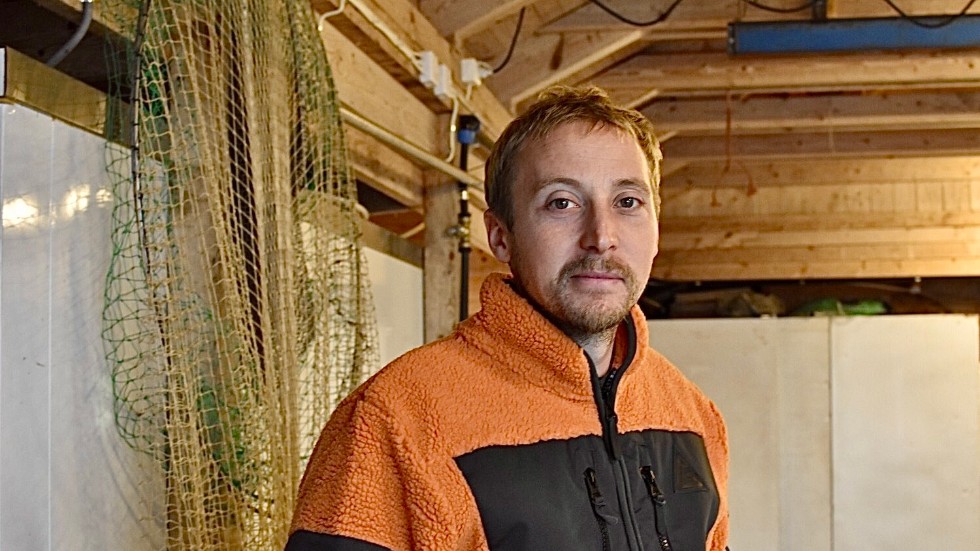 Anders Paulsson är en av cirka 200 insjöfiskare i Sverige. I Sommen är han den enda som jobbar som yrkesfiskare.