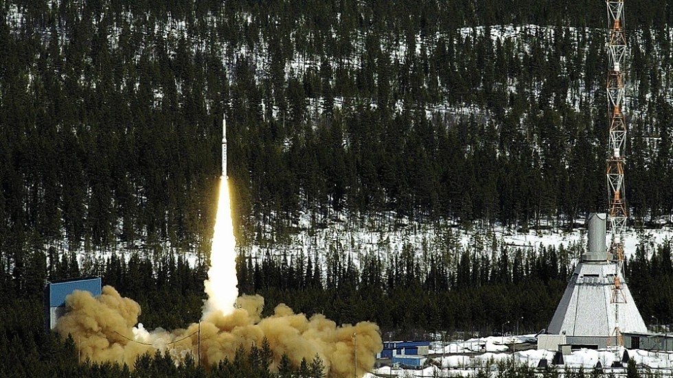Bild från 2001 då raketen Maxus 4 sköts upp från Esrangebasen utanför Kiruna.