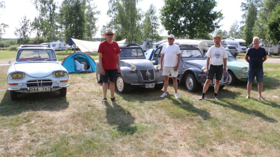 Lars Cronvall, Hammenhög, Göran Steffenburg och Bengt Jönsson Malmö, och Bo Ågren från Åkarp har precis landat intill på campingen och slagit läger.